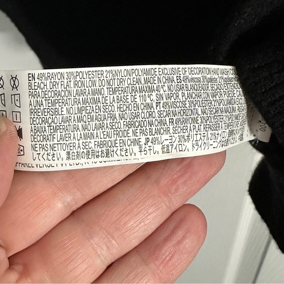 Hello Kitty & Friends x Forever 21 size M knit Kuromi chain cardigan - Picture 12 of 14